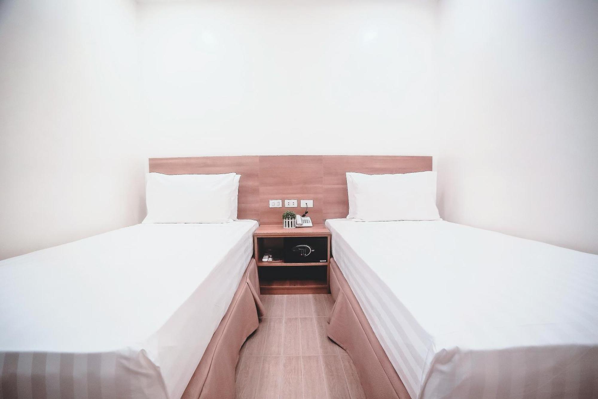 לגאזפי Trip Inn Near Airport Or City Center מראה חיצוני תמונה
